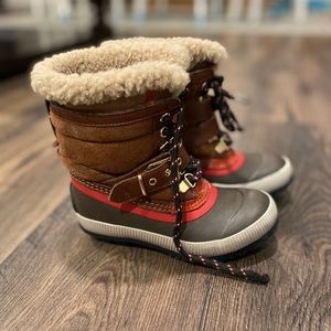 Kids’ Burberry snow boots